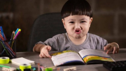 别再让娃背 123 了…… 想让孩子数学好，2 岁后要这样教