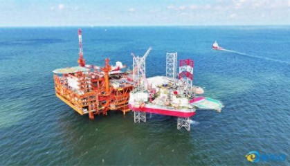 渤海亿吨级油田——垦利10-2油田投产