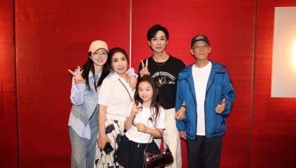 45岁女星董璇与新婚丈夫张维伊因留宿问题争吵，倪萍直言：如果觉得有女儿不方便，那就不该结婚