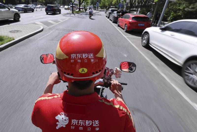 京东物流招募全职骑手，外卖与快递配送可在高峰时段互补