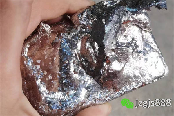 铂金价格一路上涨，未来价格是涨还是跌？