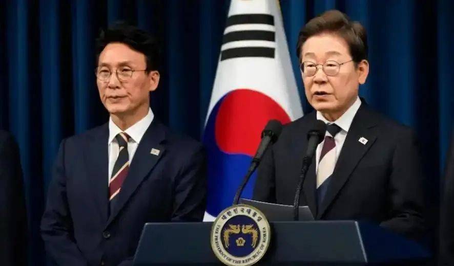 野心暴露无疑!九三阅兵前夕,第一个公然拒绝出席的总统出现,正式通告全球,降格对待中国