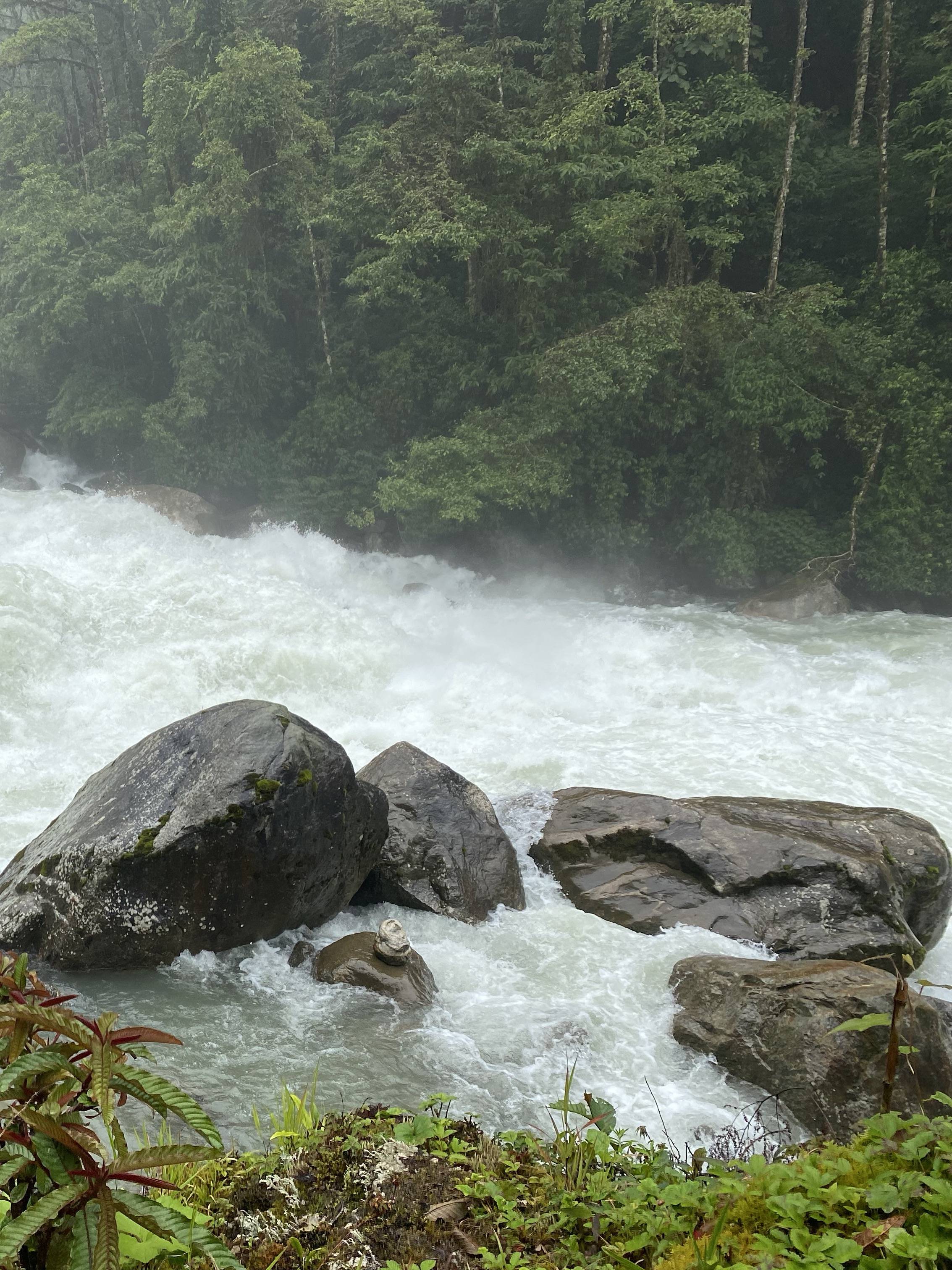 极端暴雨频发,山区县城为何越来越脆弱?